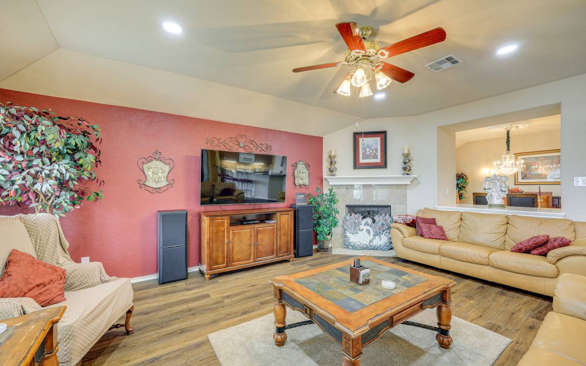 Photo of Livingroom in Wetmore