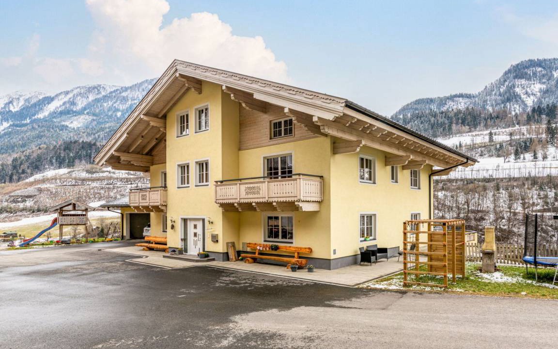 Photo of Buildings in Goldegg