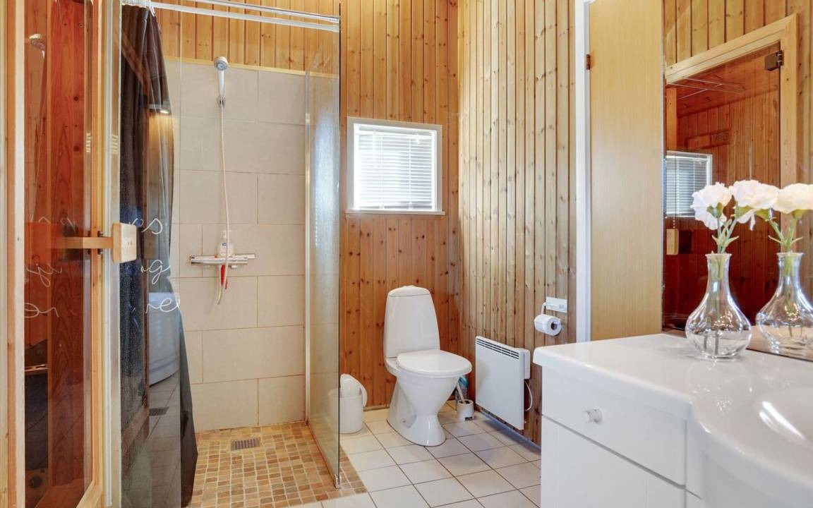 Photo of Bathroom in Næs