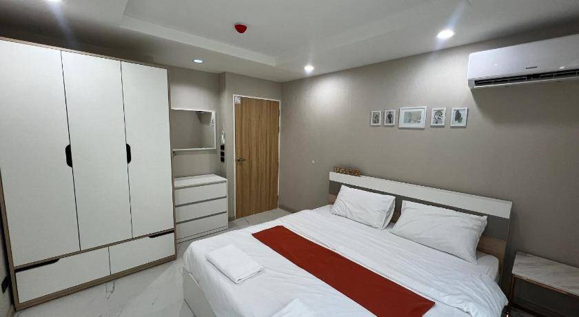 Photo of Bedroom in Bang Pa-in