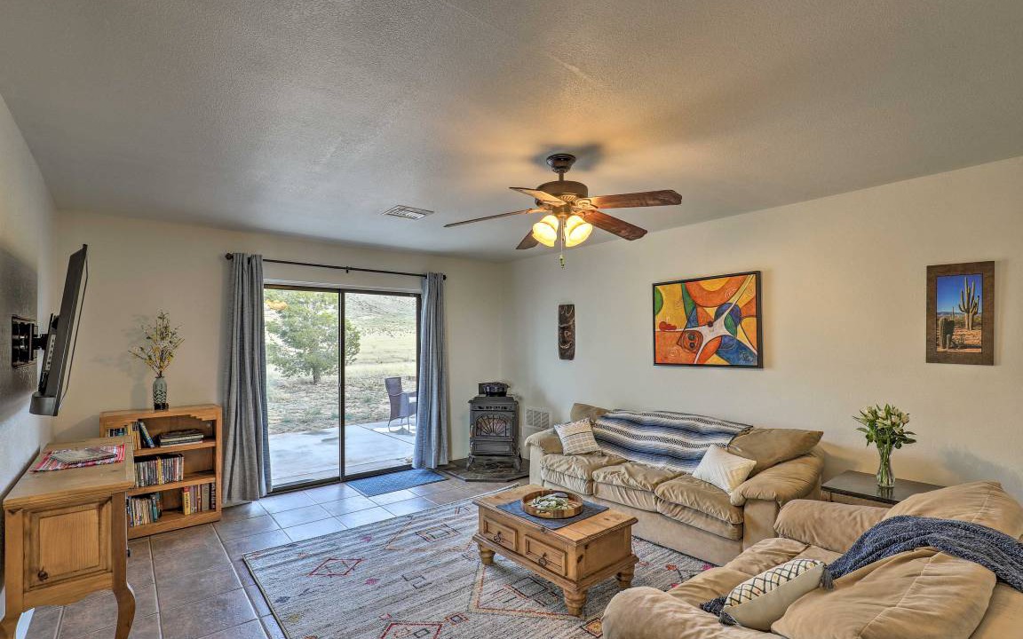 Photo of Livingroom in Elgin