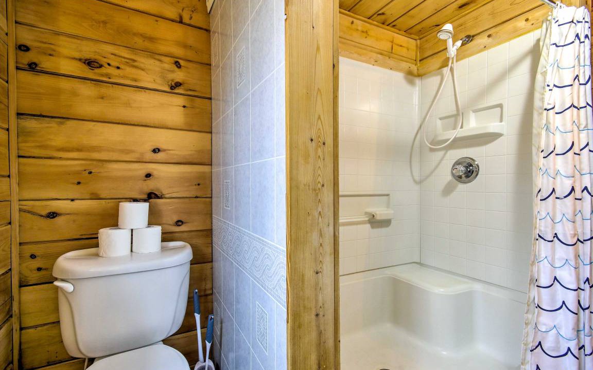 Photo of Bathroom in New Market