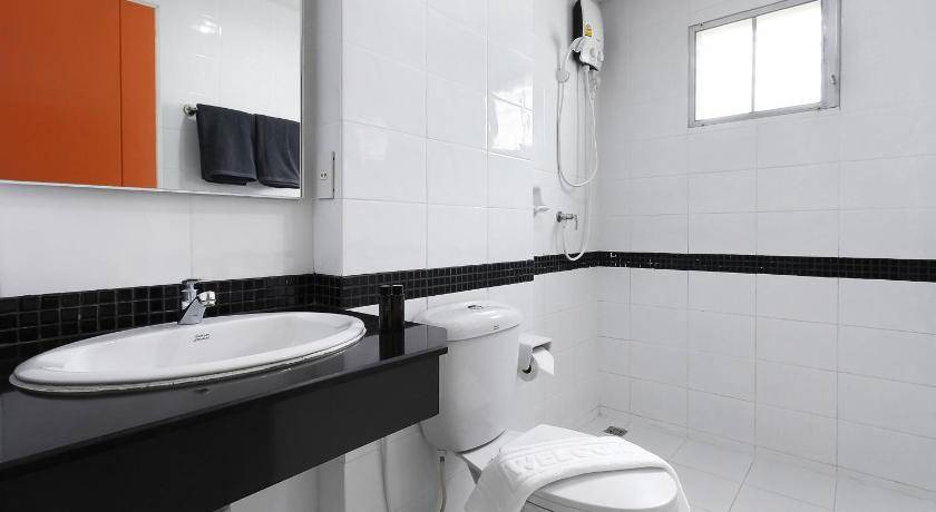 Photo of Bathroom in Bang Kaeo