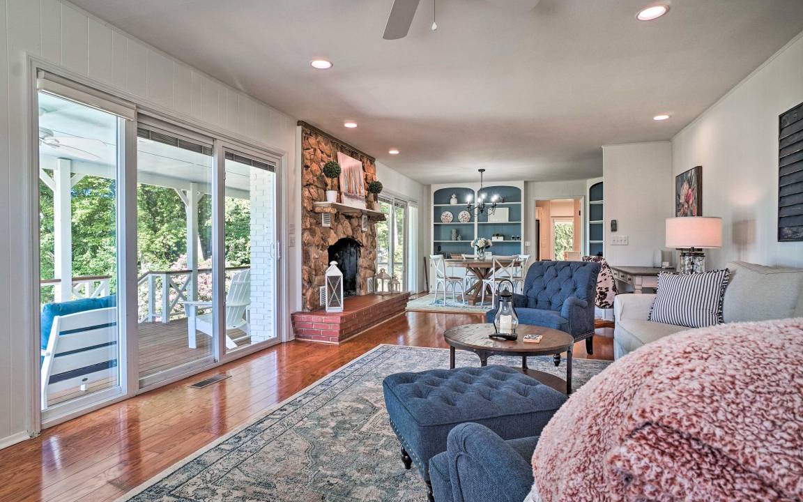 Photo of Livingroom in Hayesville