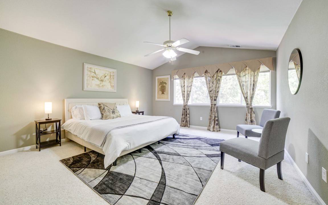 Photo of Bedroom in West University