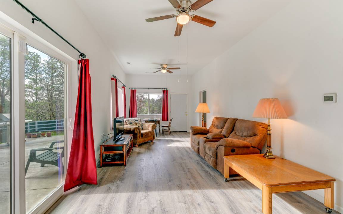 Photo of Livingroom in Grants Pass