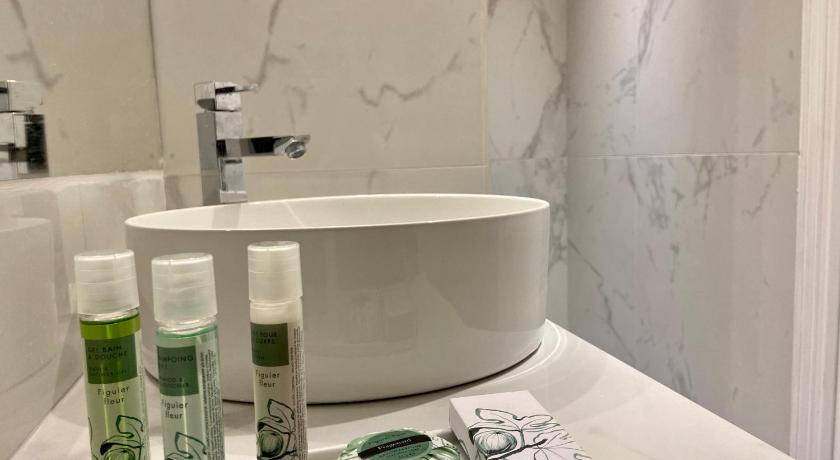 Photo of Bathroom in Honfleur