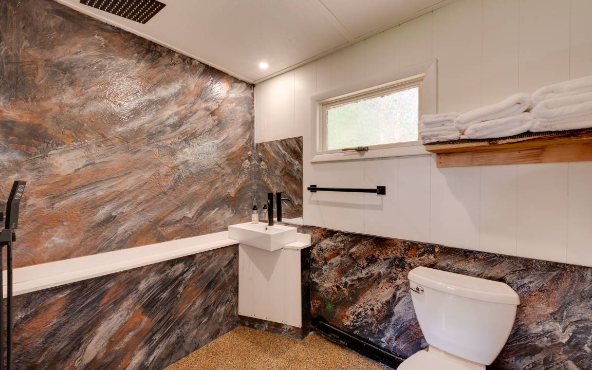 Photo of Bathroom in Hillsgrove