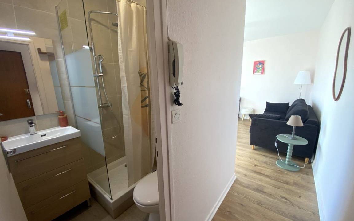 Photo of Bathroom in Talence