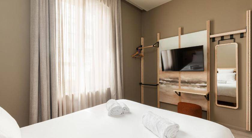 Photo of Bedroom in Limoges