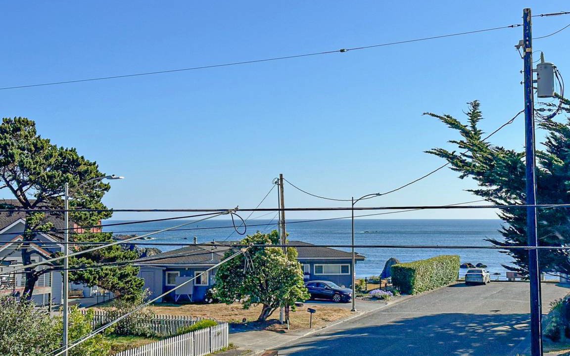 Photo of Others in Crescent City
