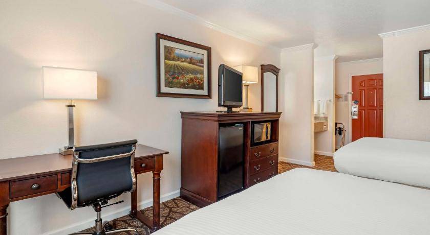 Photo of Bedroom in Salinas