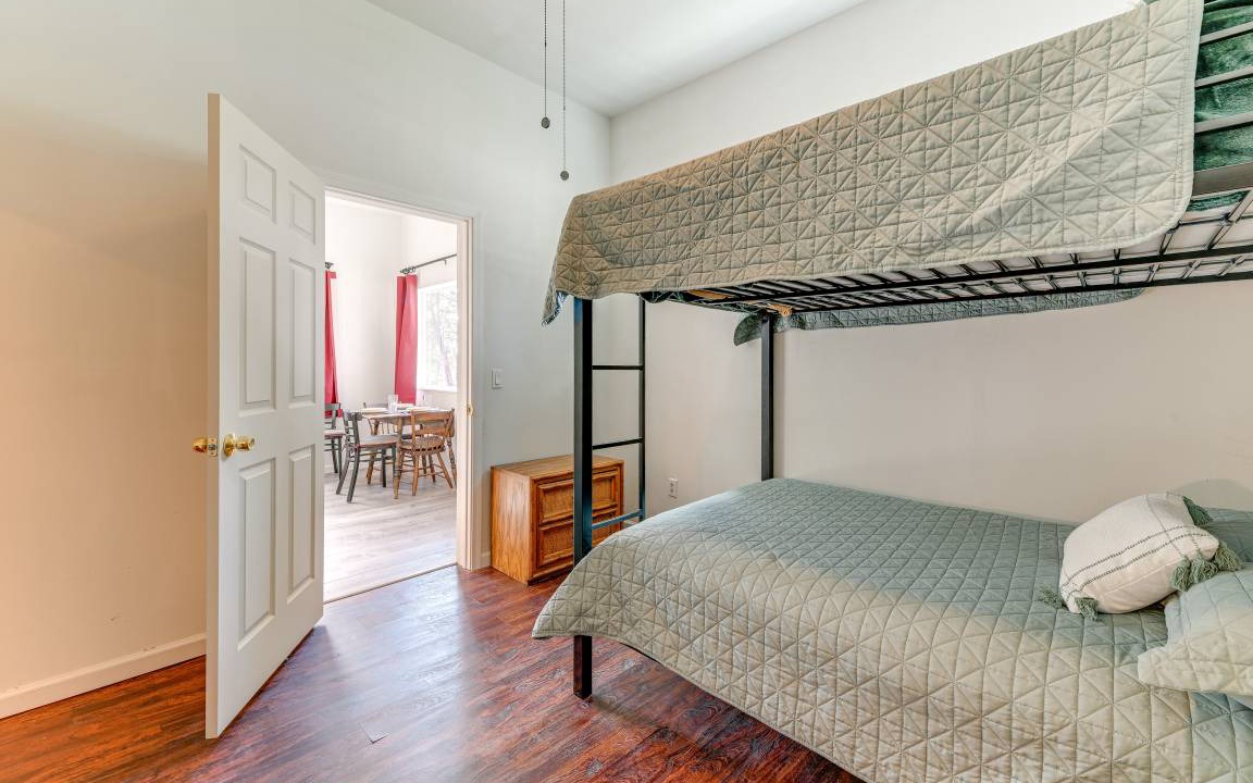 Photo of Bedroom in Grants Pass