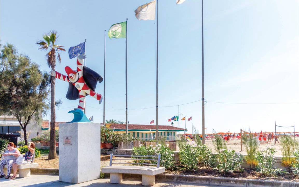 Photo of Others in Massaciuccoli
