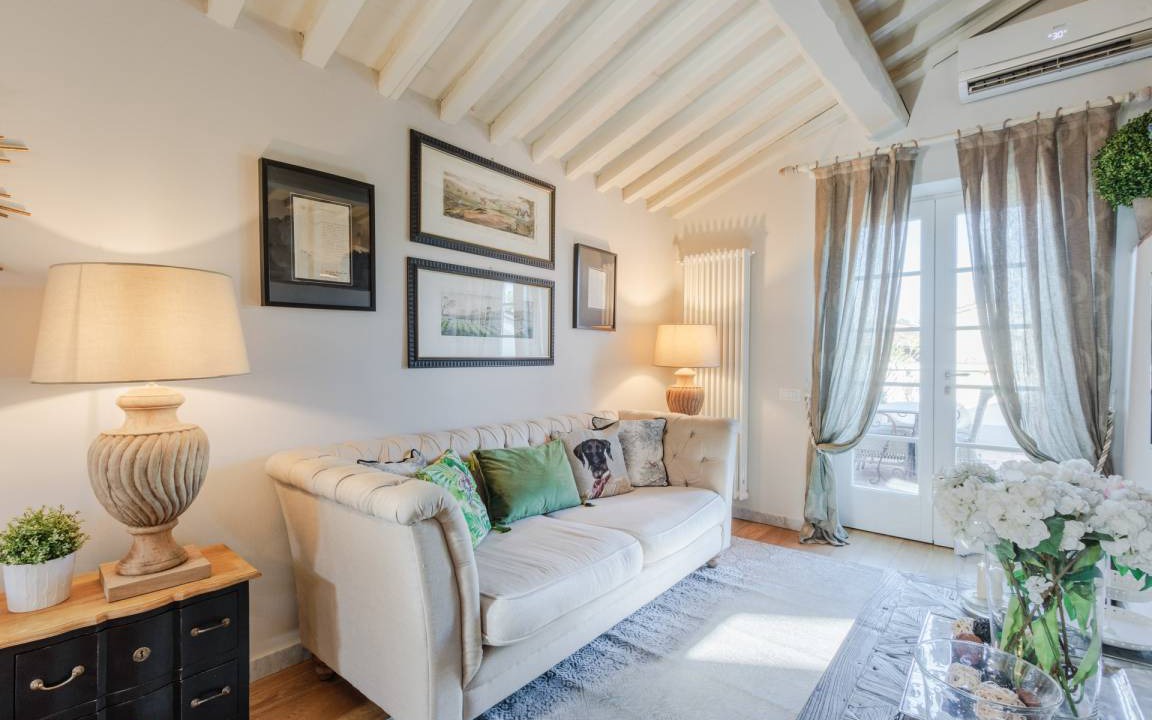 Photo of Livingroom in Lucca Historical Center