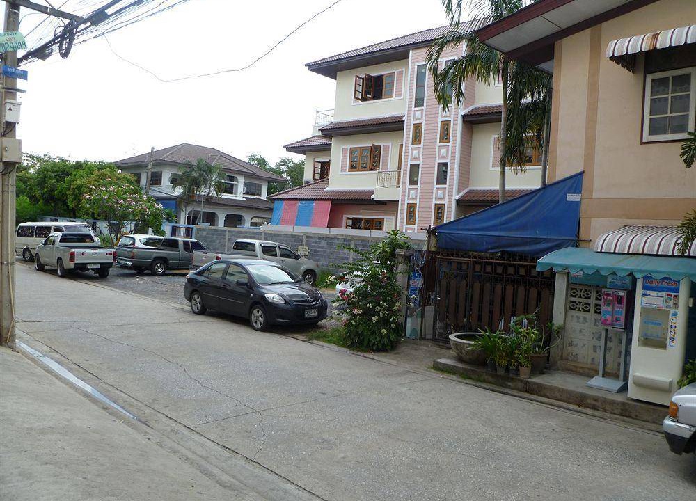Photo of Others in Anusawari