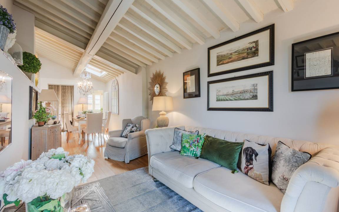 Photo of Livingroom in Lucca Historical Center