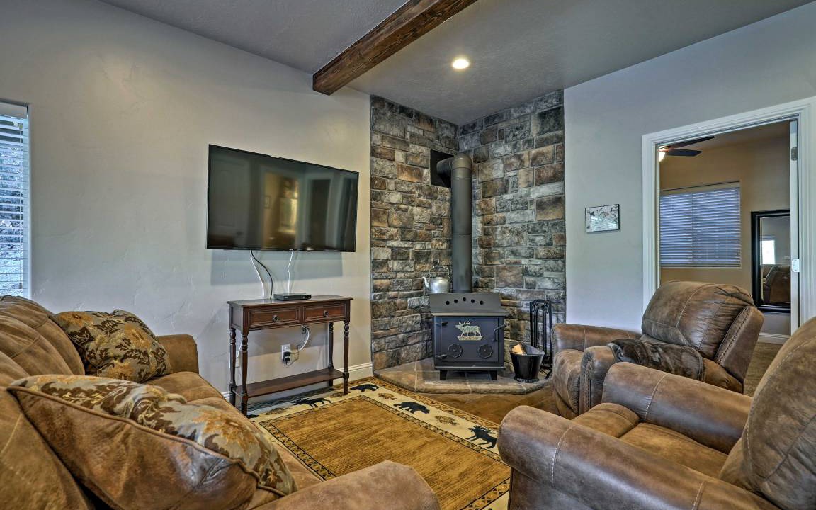 Photo of Livingroom in Mammoth Creek