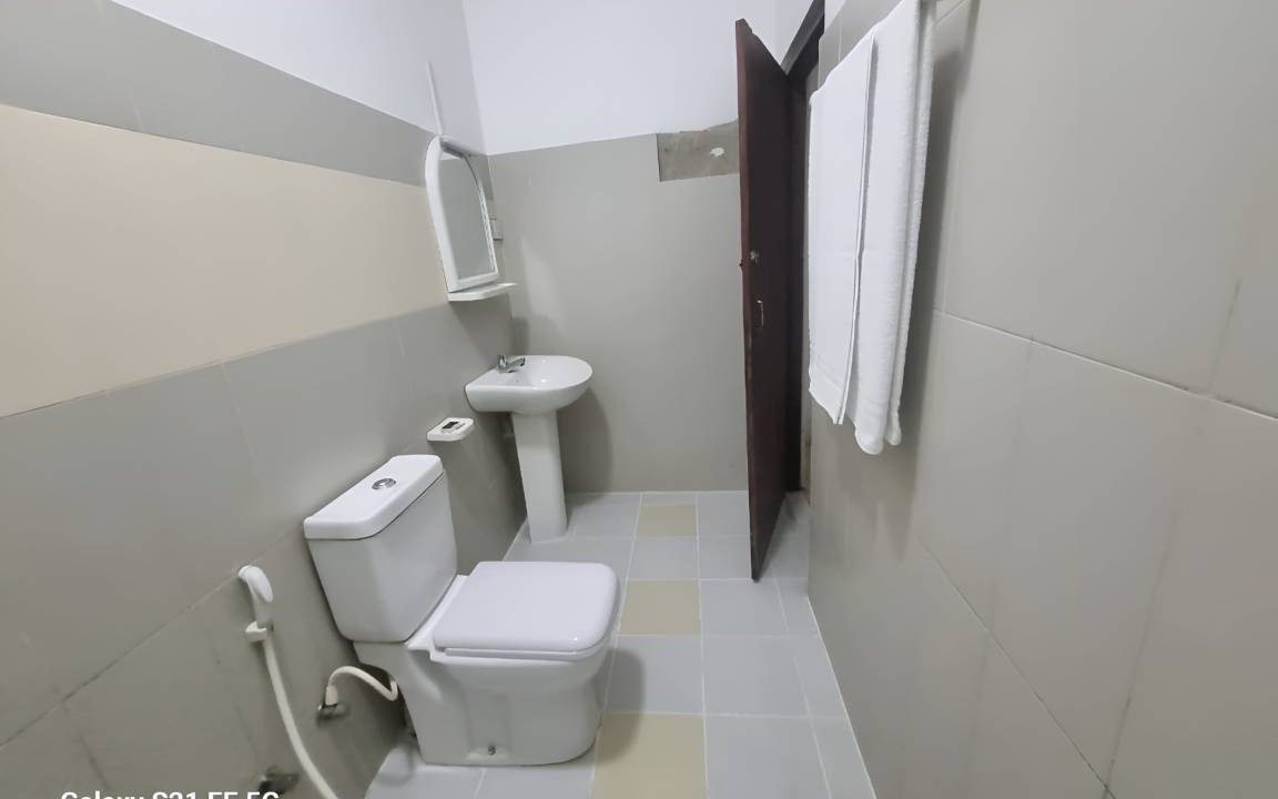 Photo of Bathroom in Butawatta