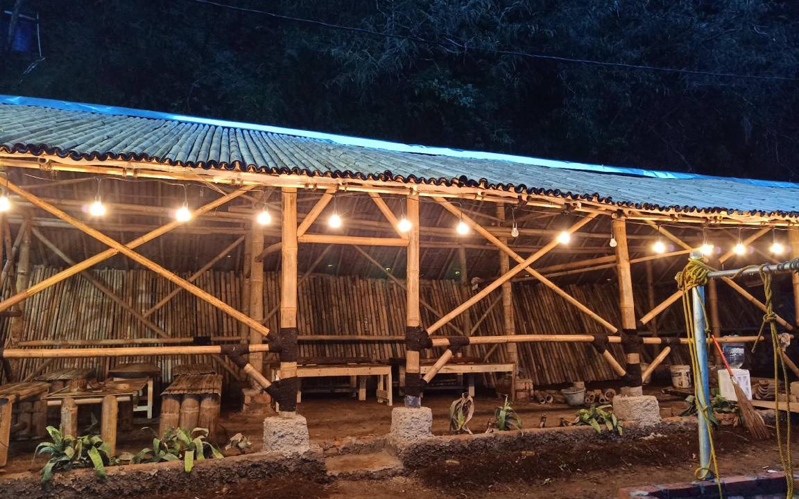 Photo of Buildings in Cipanas