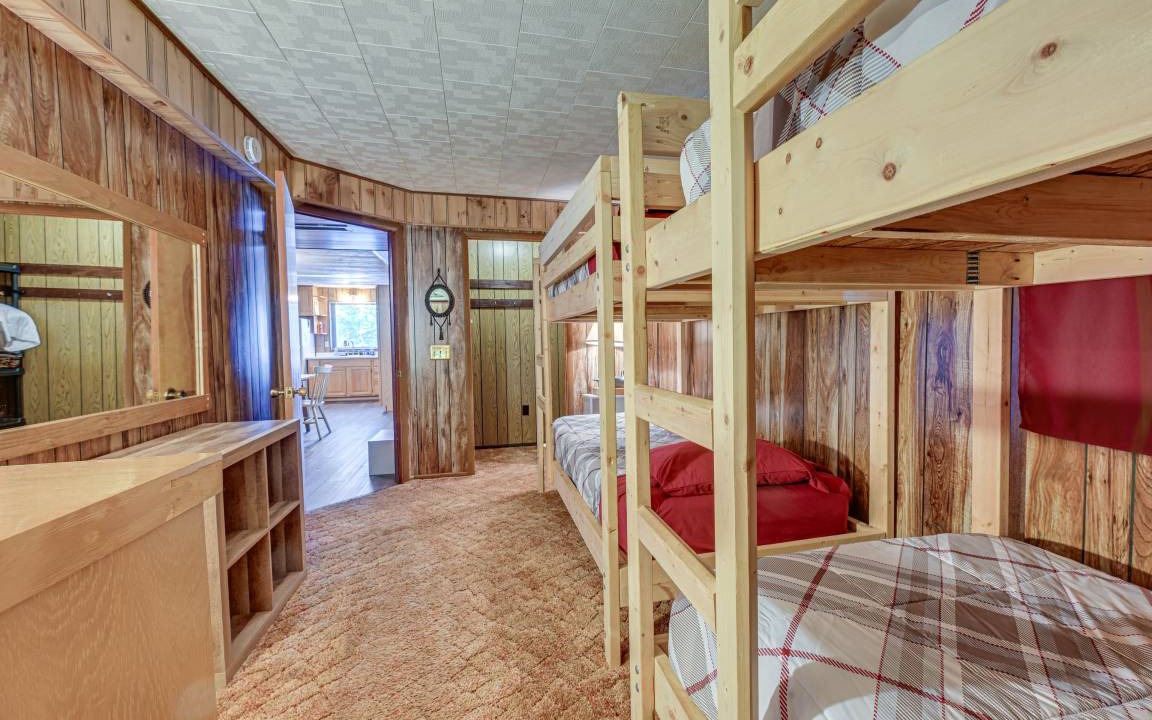 Photo of Bedroom in Townsend