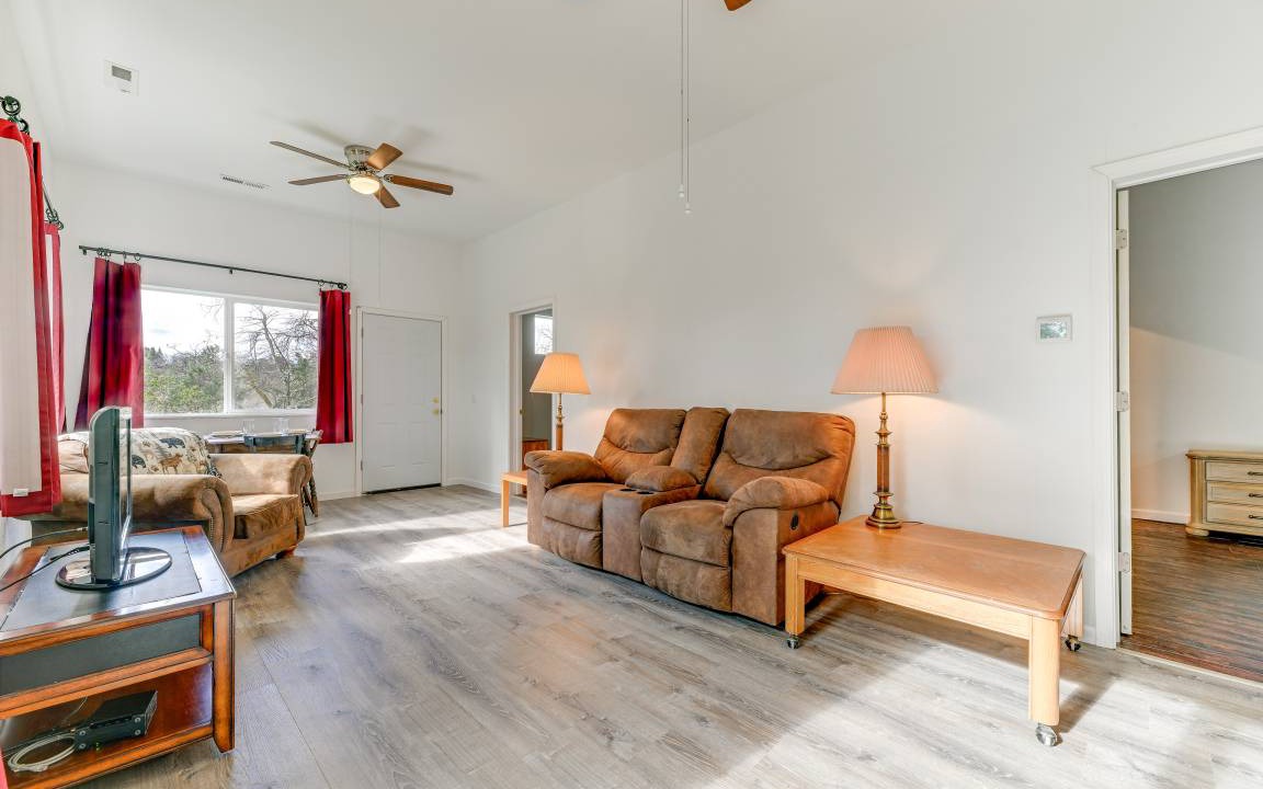Photo of Livingroom in Grants Pass