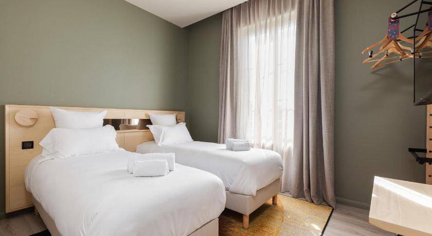 Photo of Bedroom in Limoges