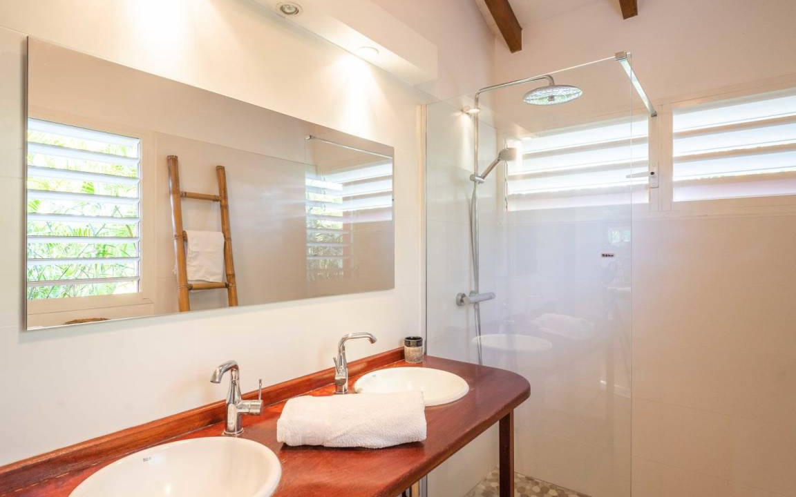 Photo of Bathroom in Le Moule