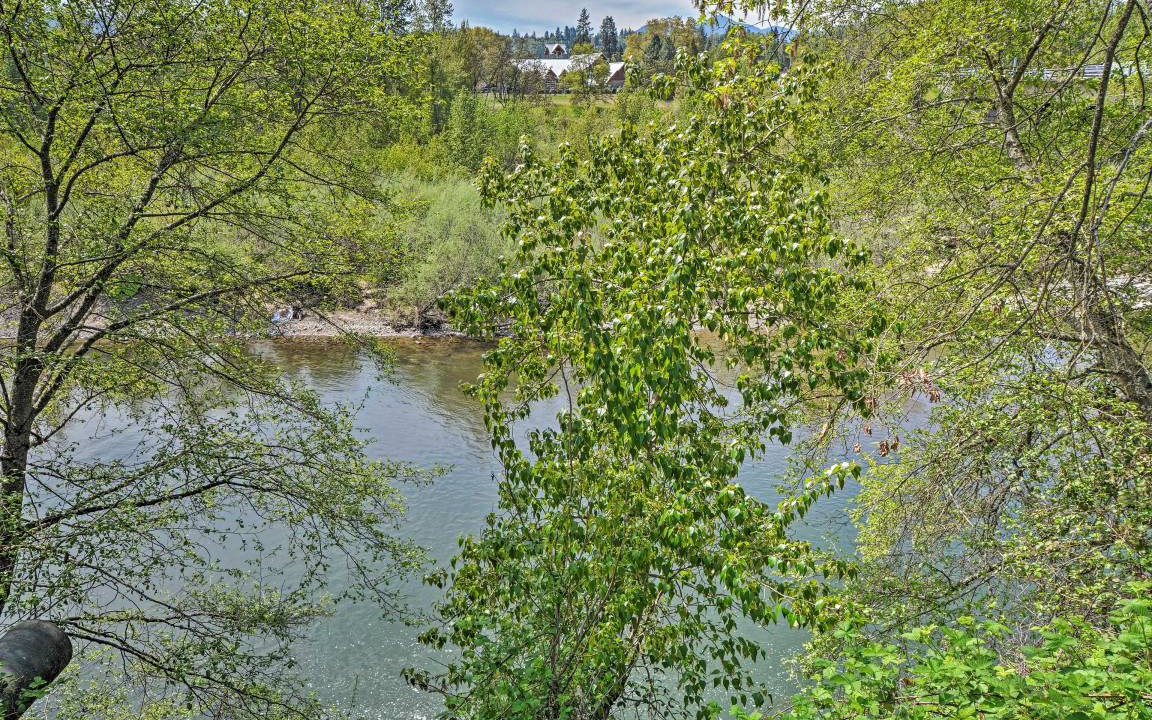 Photo of Others in Grants Pass