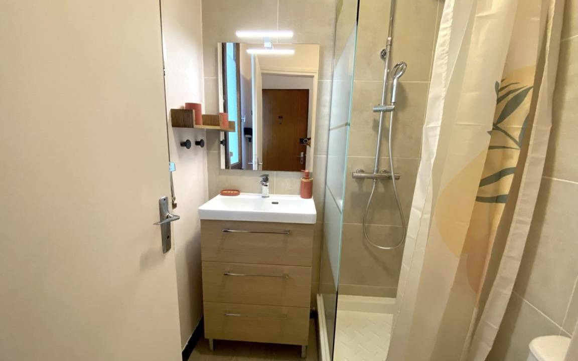 Photo of Bathroom in Talence