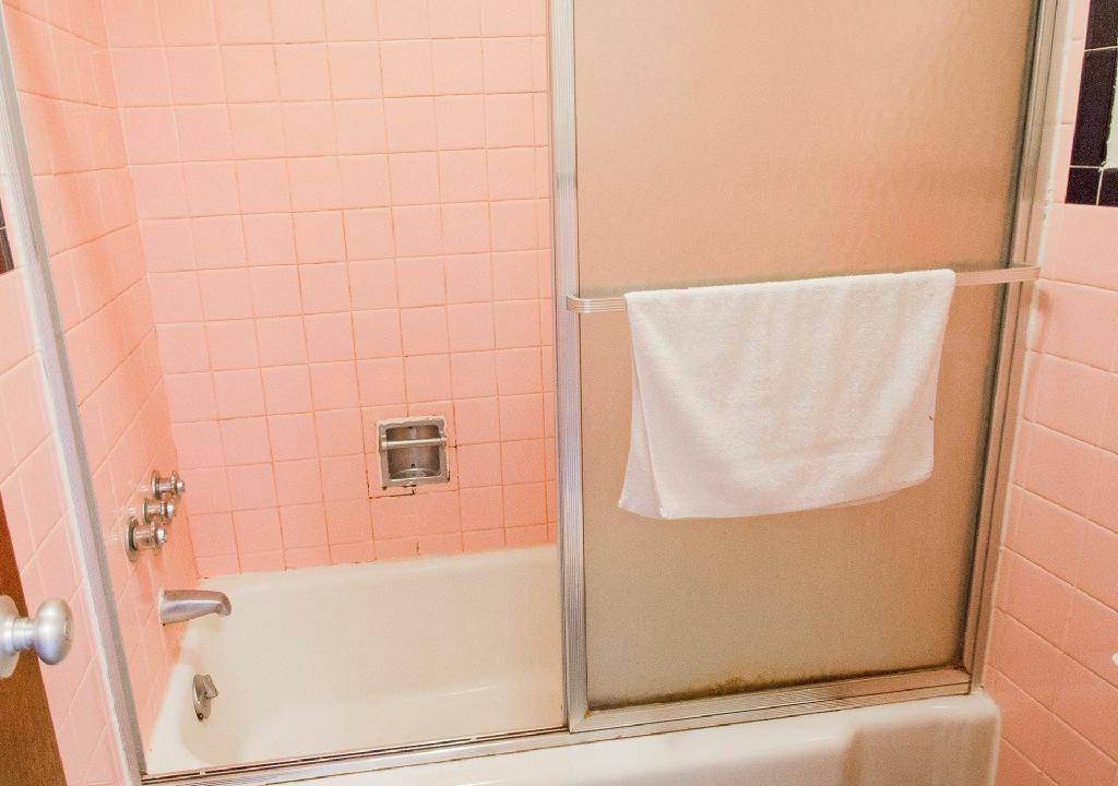 Photo of Bathroom in Goldbond