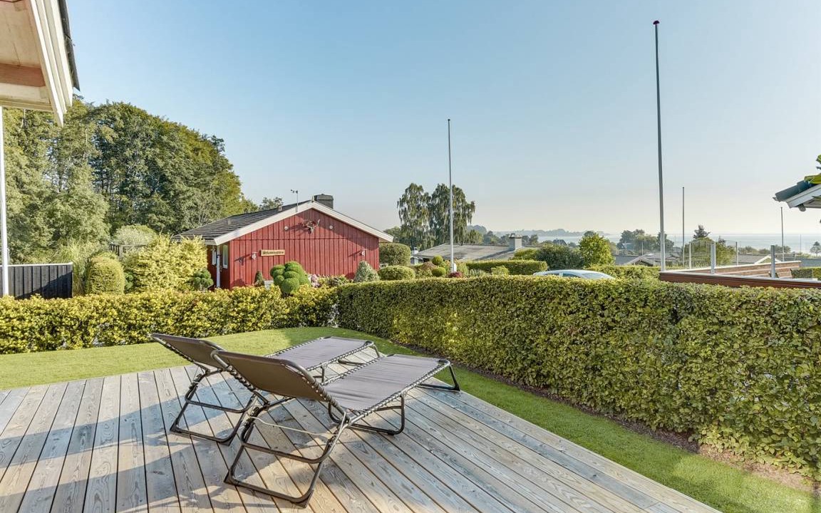 Photo of Others in Bjert
