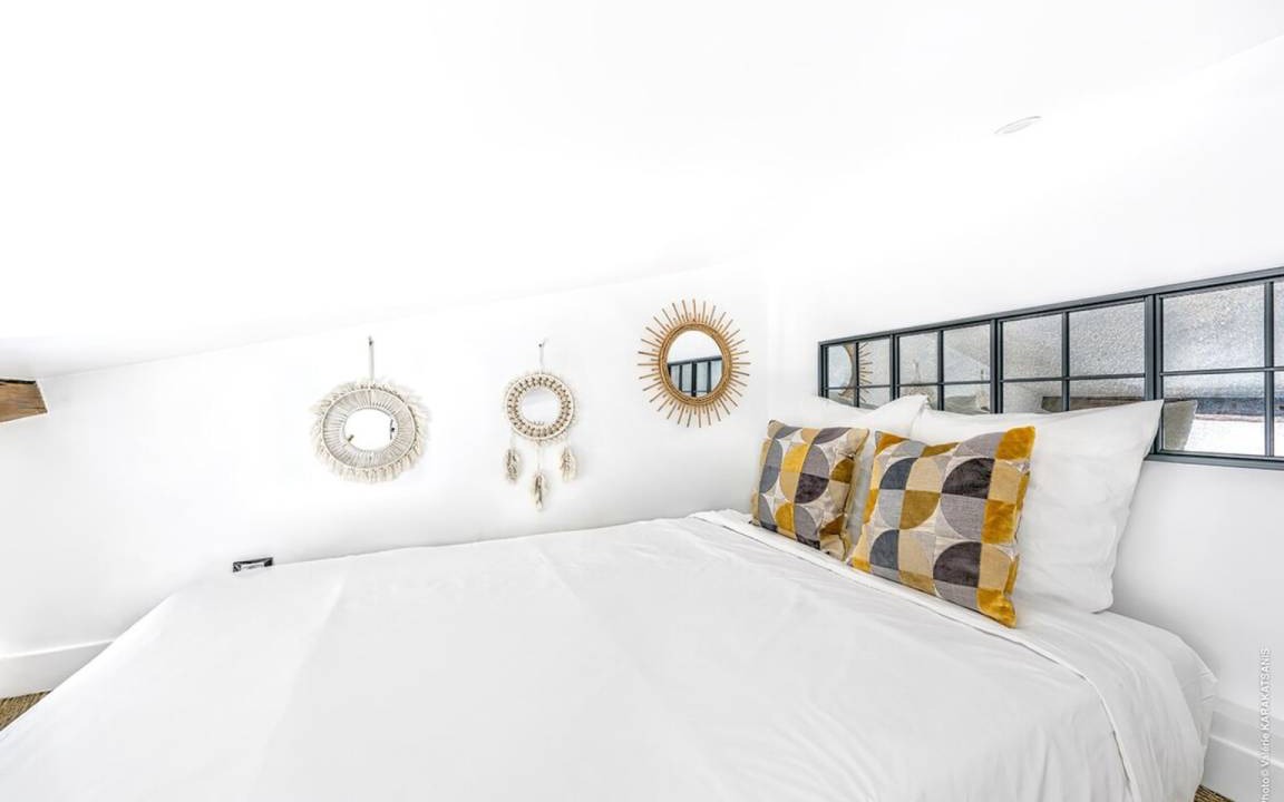 Photo of Bedroom in 8th Arrondissement