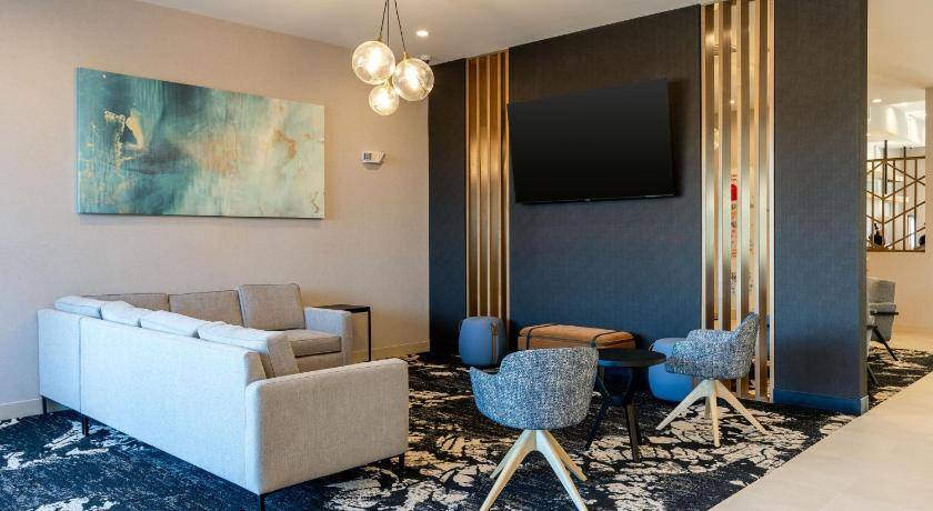 Photo of Livingroom in Canton
