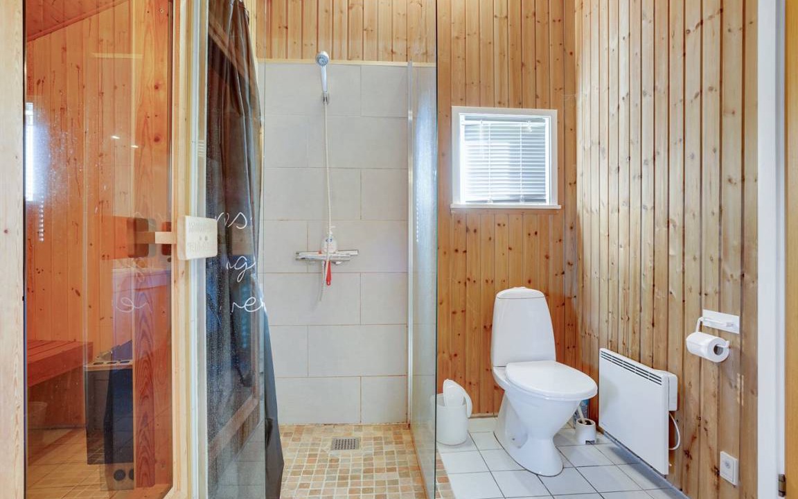 Photo of Bathroom in Næs