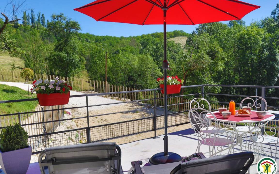 Photo of Patio Balcony in Saint-Thomas-en-Royans