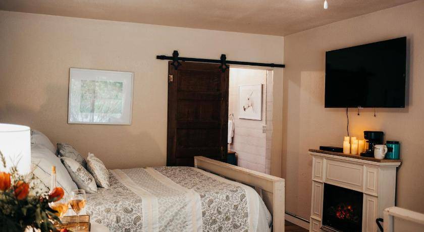 Photo of Bedroom in Gold Beach