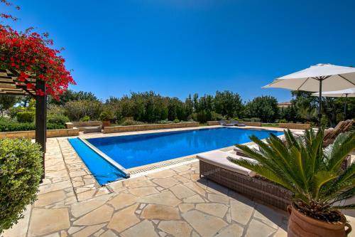Photo of Others in Aphrodite Hills
