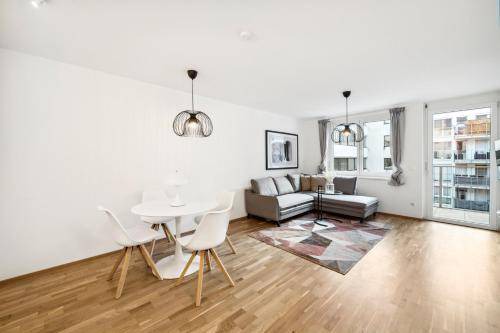 Photo of Others in Favoriten