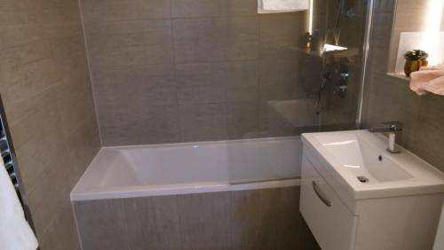 Photo of Bathroom in Great Linford