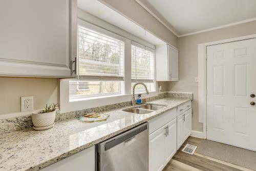 Photo of Kitchen in Crestline Heights