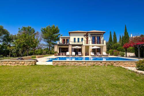 Photo of Others in Aphrodite Hills