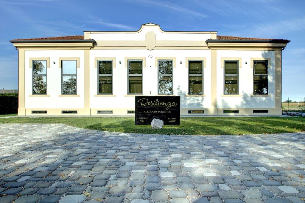 Photo of Buildings in Mira
