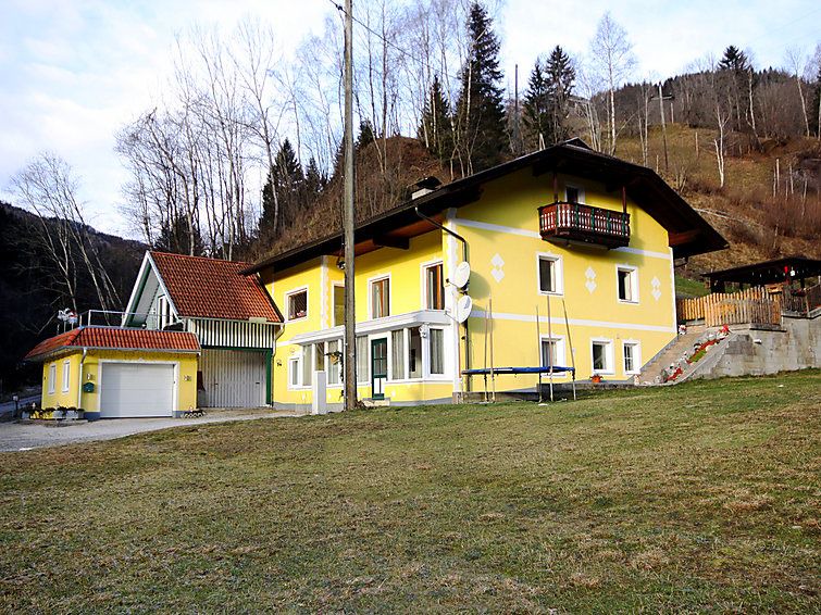 Photo of Buildings in Radenthein