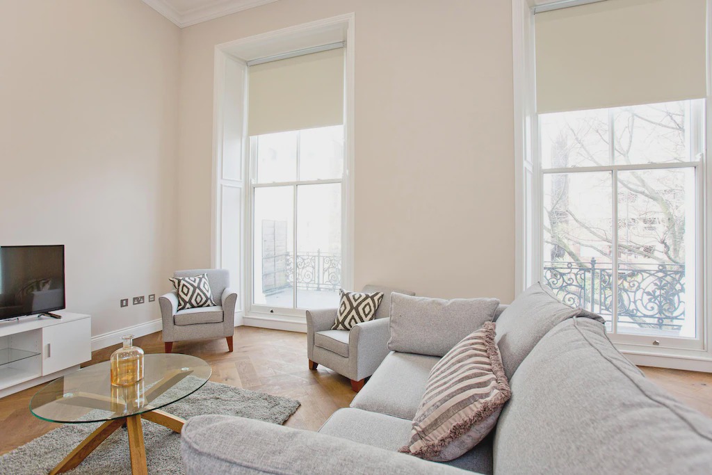 Photo of Livingroom in Earl's Court