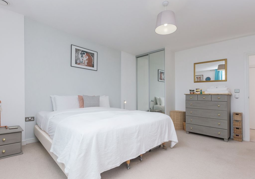 Photo of Bedroom in Evelyn