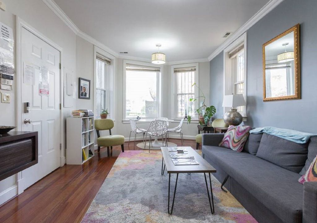Photo of Livingroom in Shaw