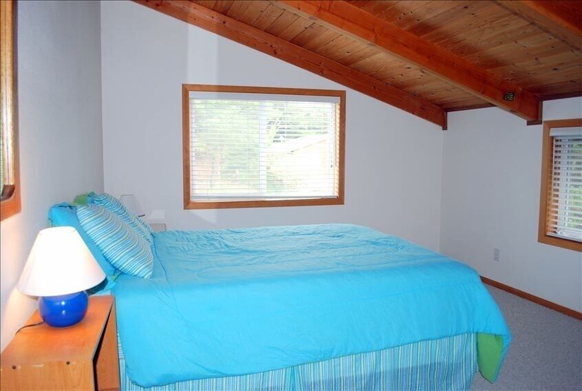 Photo of Bedroom in Manzanita