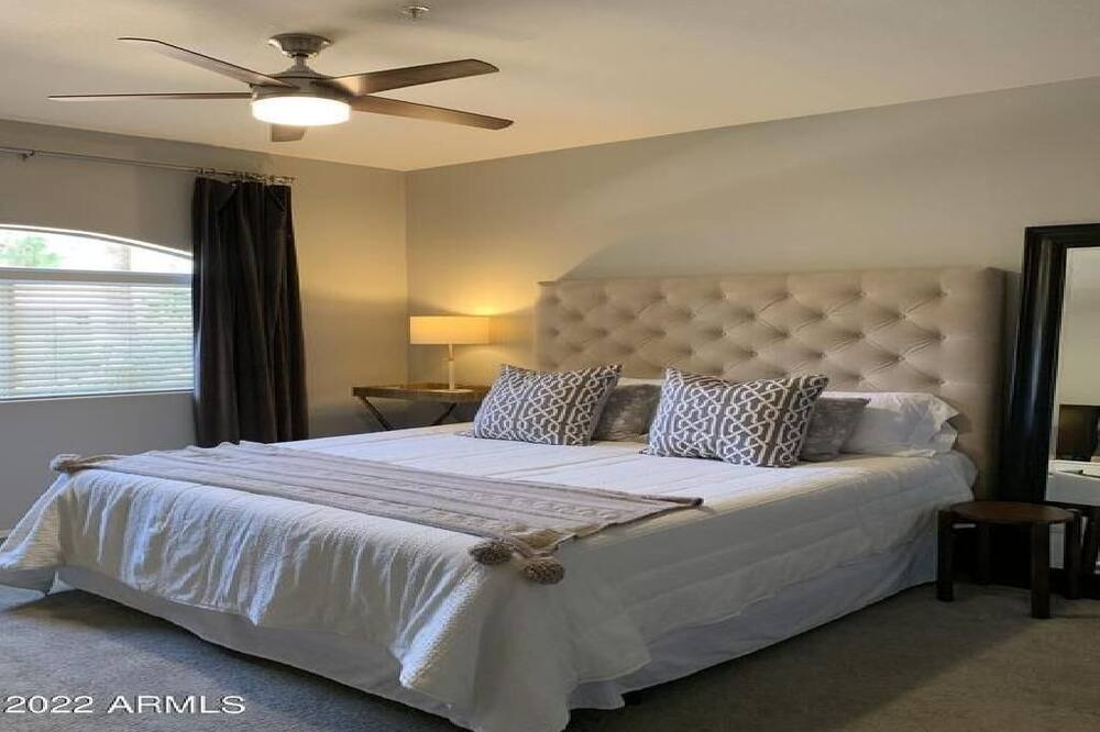 Photo of Bedroom in McCormick Ranch
