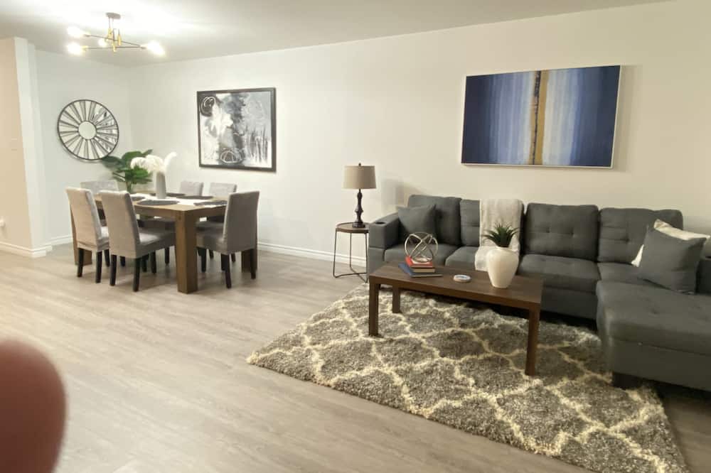 Photo of Livingroom in Kitchener